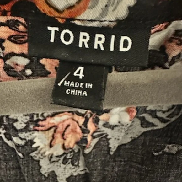 270 Torrid duster sz 4 - Picture 3 of 3